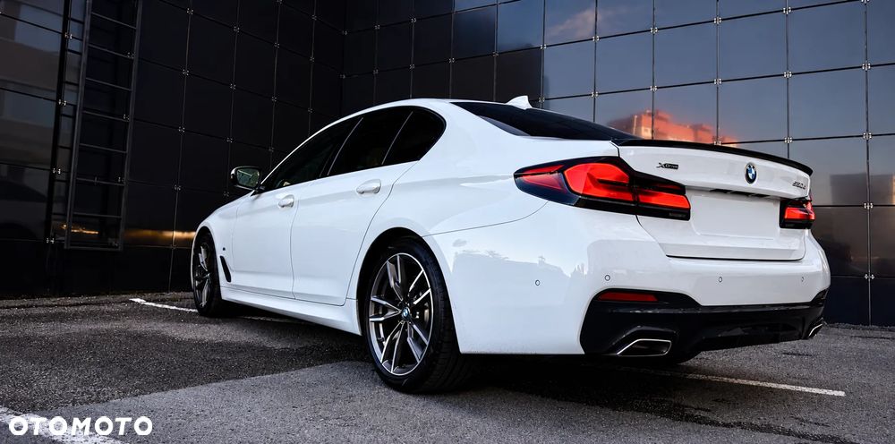 BMW 5 Series 2021 photo 4