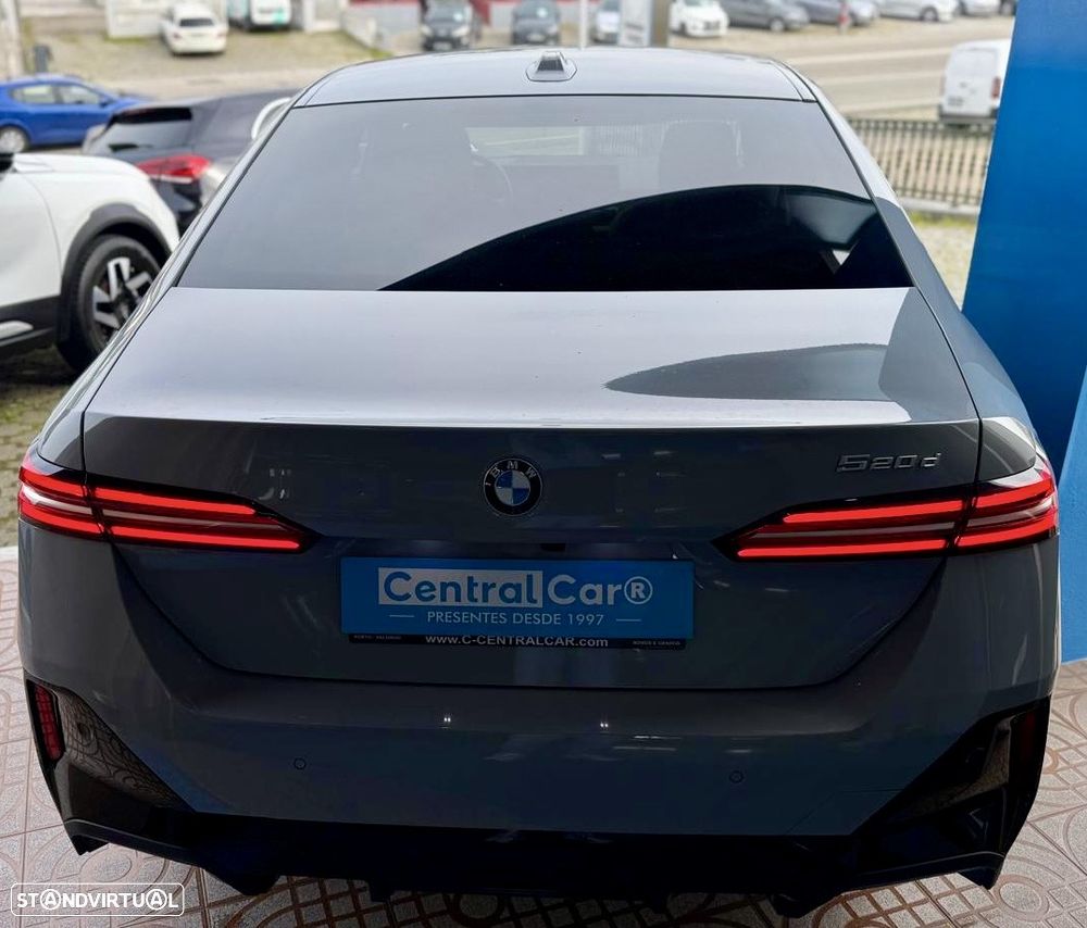 BMW 520 d Pack Desportivo M - 10