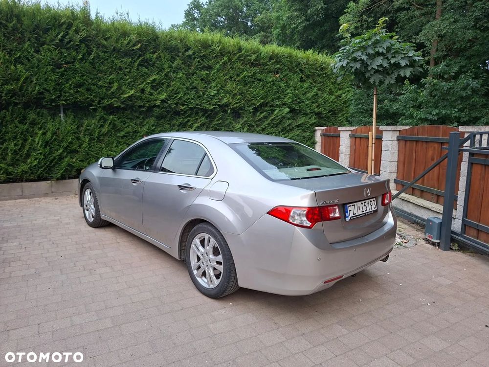 Honda Accord 2.0 Elegance - 3