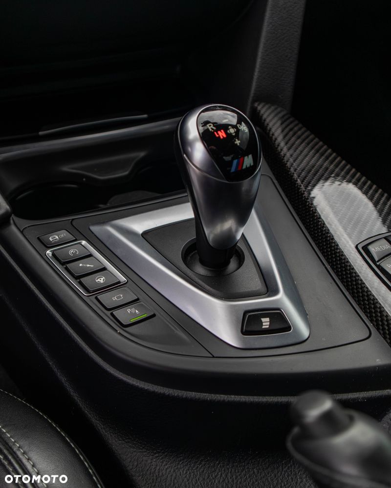 BMW M4 DKG Competition - 12