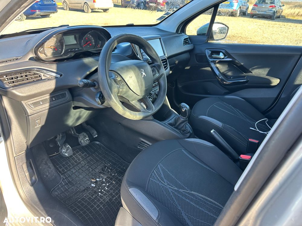 Peugeot 208 HDi 68 Access - 6