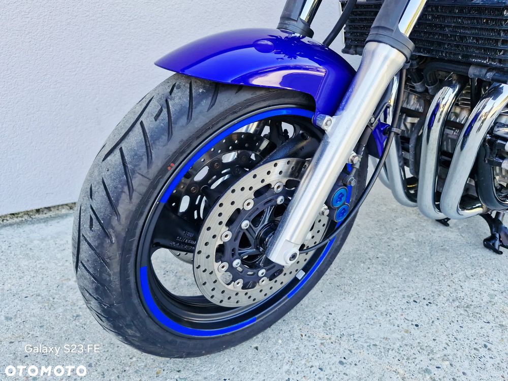 Yamaha XJR - 19
