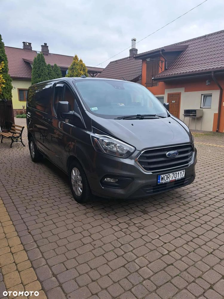 Ford TRANSIT CUSTOM - 9