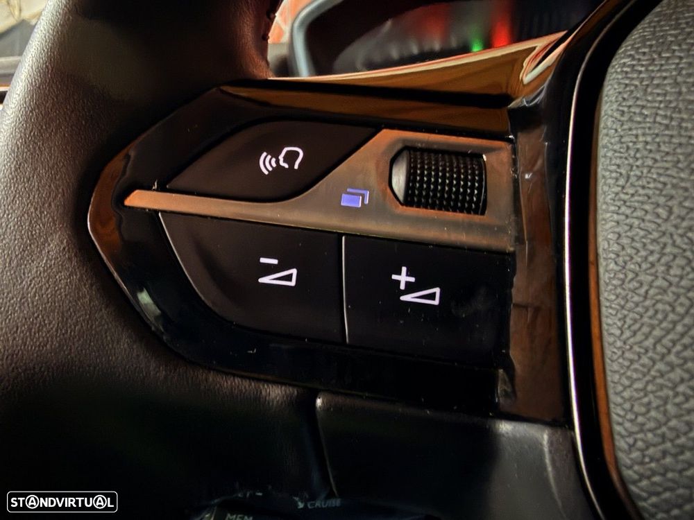 Peugeot 2008 1.2 PureTech Active - 15