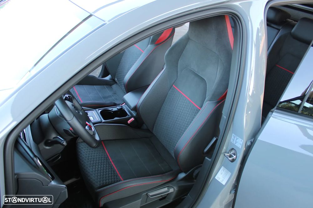 VW Golf 2.0 TSI OPF DSG GTI Clubsport - 42