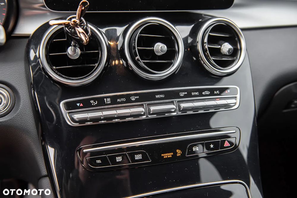 Mercedes-Benz GLC 200 d 4-Matic Business Edition - 26