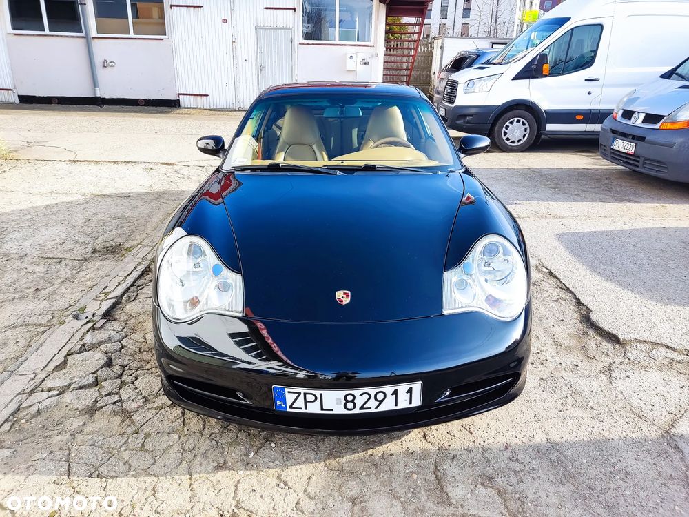 Porsche 911 Carrera - 13