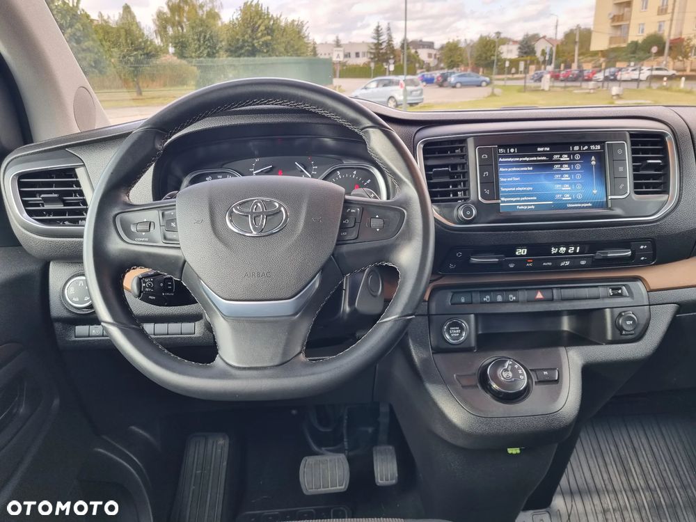 Toyota Proace Verso 2,0-l-D-4D L2 (8-Si.) Autm Family Comfort - 31