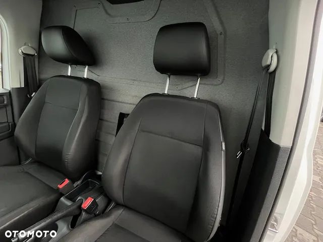 Volkswagen Caddy - 18