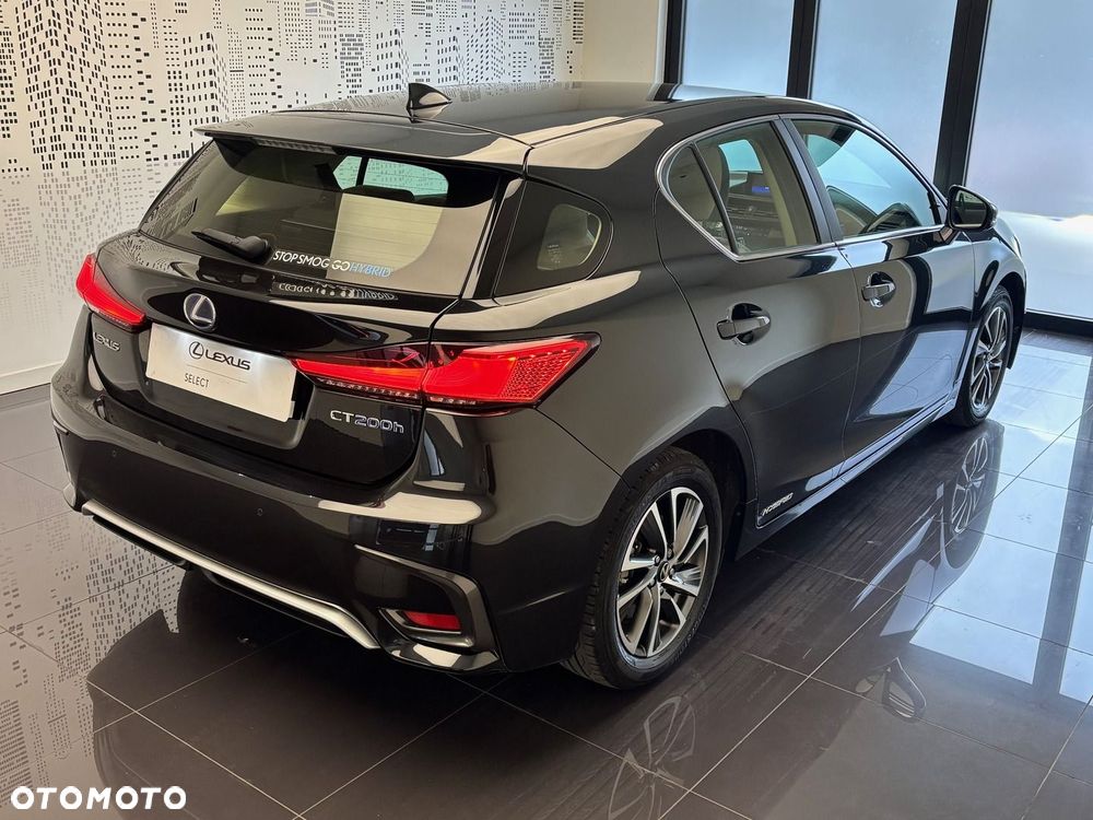 Lexus CT - 8