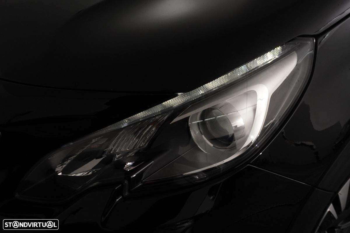 Peugeot 2008 1.2 PureTech Allure - 6