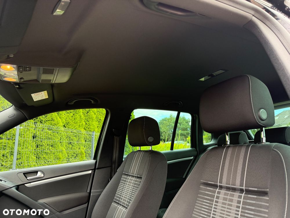 Volkswagen Tiguan 1.4 TSI BlueMotion Technology Lounge Sport & Style - 21