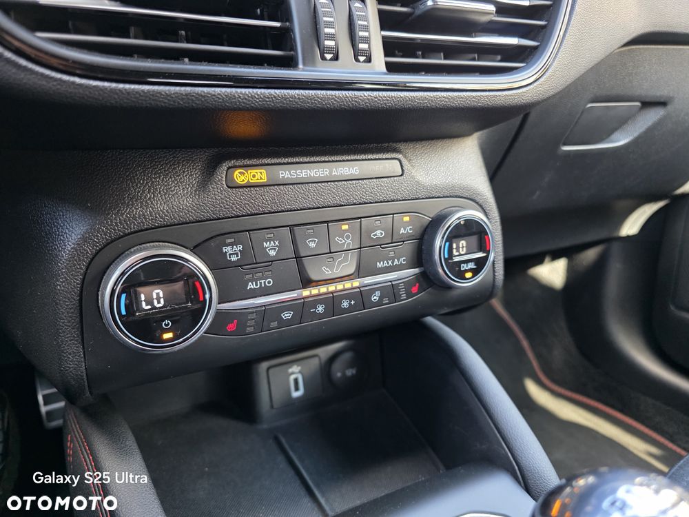 Ford Focus 1.5 EcoBoost ST-Line ASS - 12