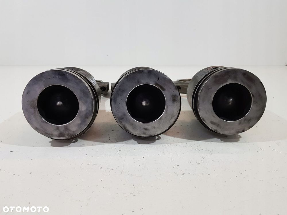 tłok z korbowodem bmw e90 e87 e60 e83 2.0d n47d20 - 4
