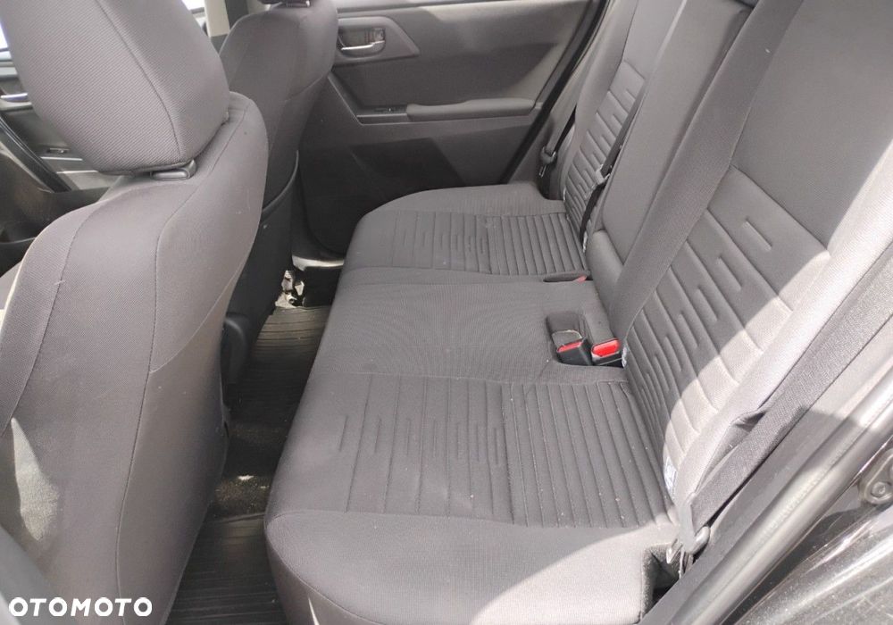Toyota Auris - 10