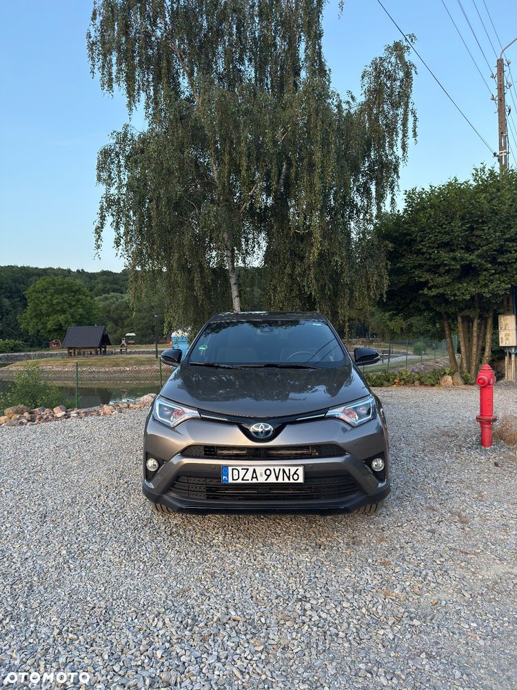 Toyota RAV4 - 2