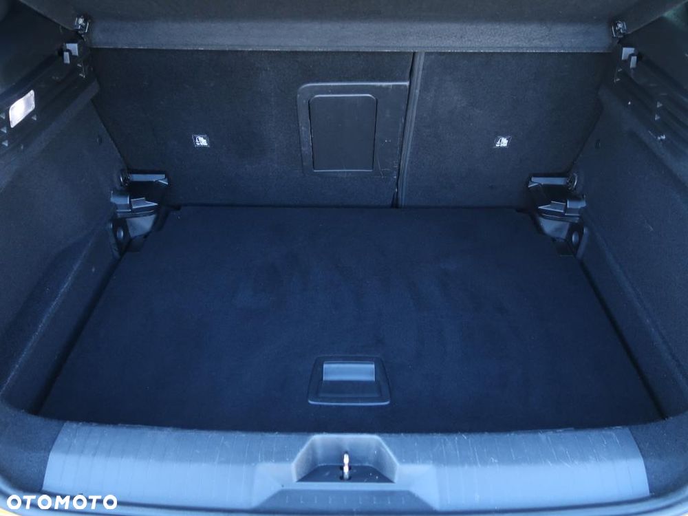 Opel Astra 1.2 T GS S&S - 17