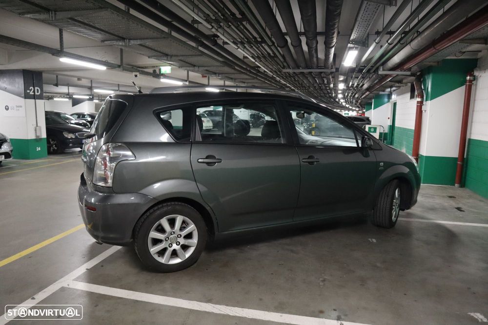 Toyota Corolla Verso 2.0 D-4D - 10