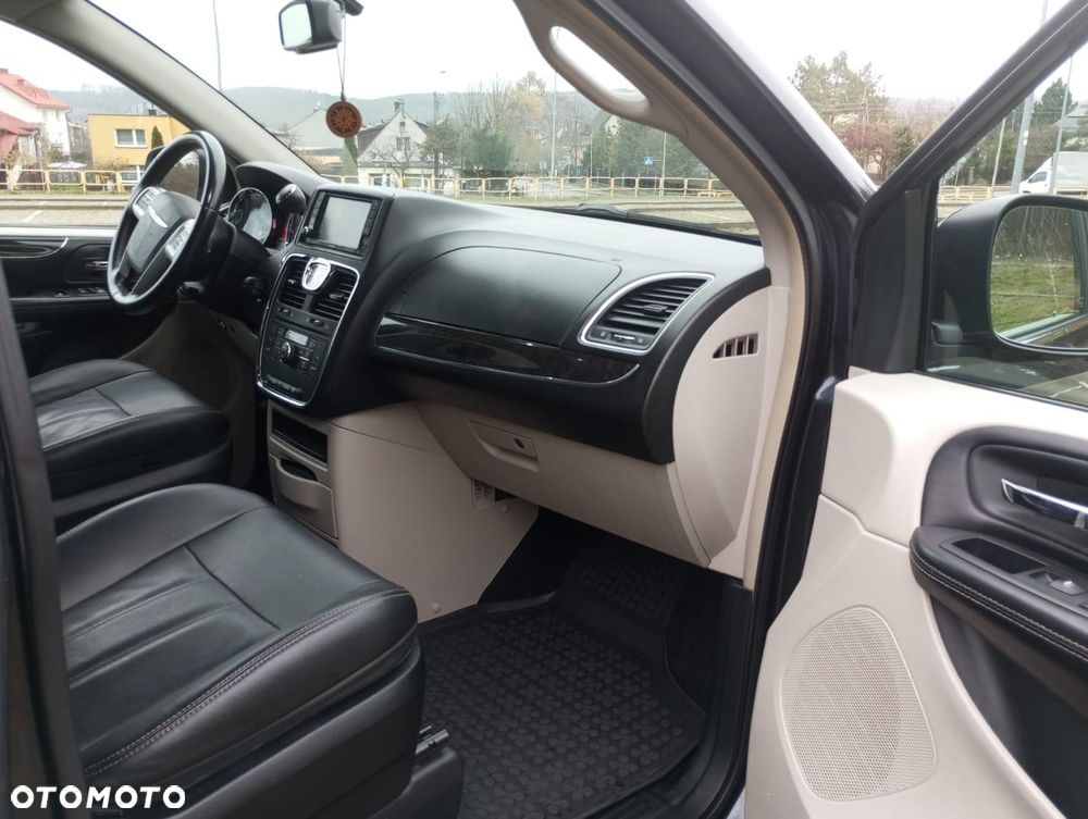 Chrysler Town & Country 3.6 Limited - 3