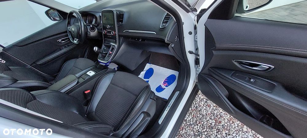 Renault Grand Scenic ENERGY dCi 110 EXPERIENCE - 26
