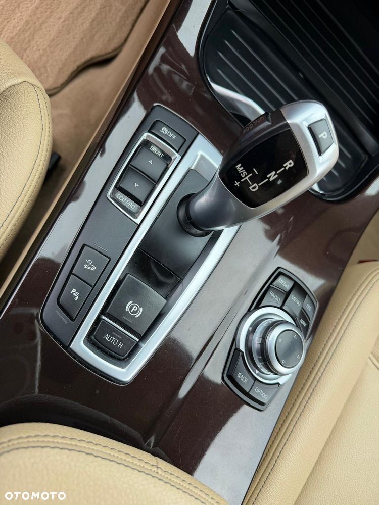 BMW X3 xDrive20i xLine - 38