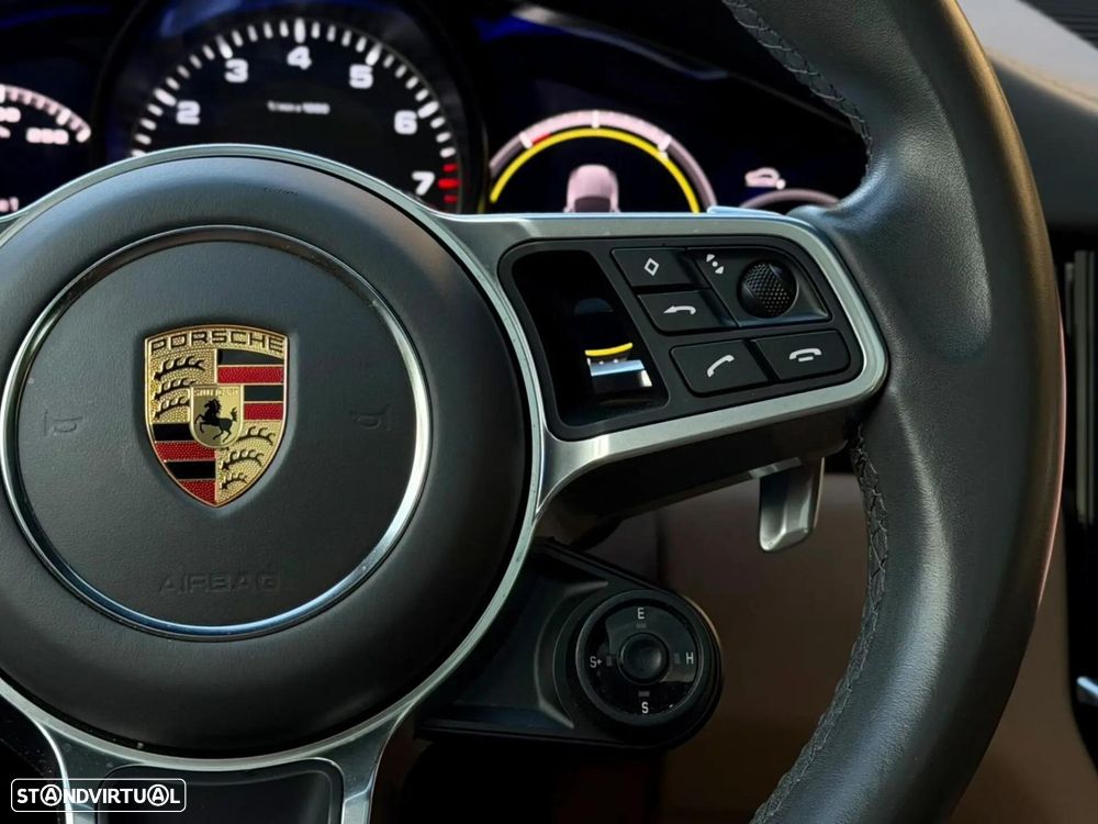Porsche Cayenne Coupé - 26