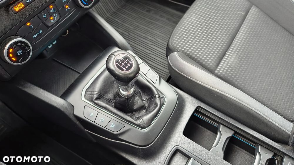 Ford Focus 1.0 EcoBoost Trend - 20