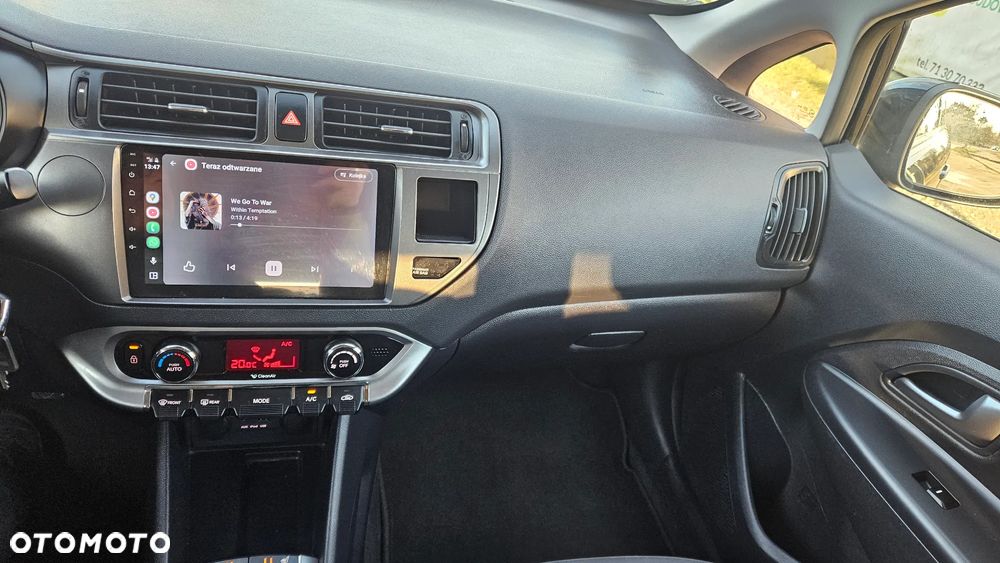 Kia Rio 1.4 Fifa World Cup Edition - 29