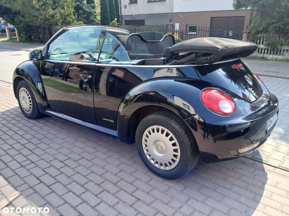 Volkswagen New Beetle 1.6 United - 10
