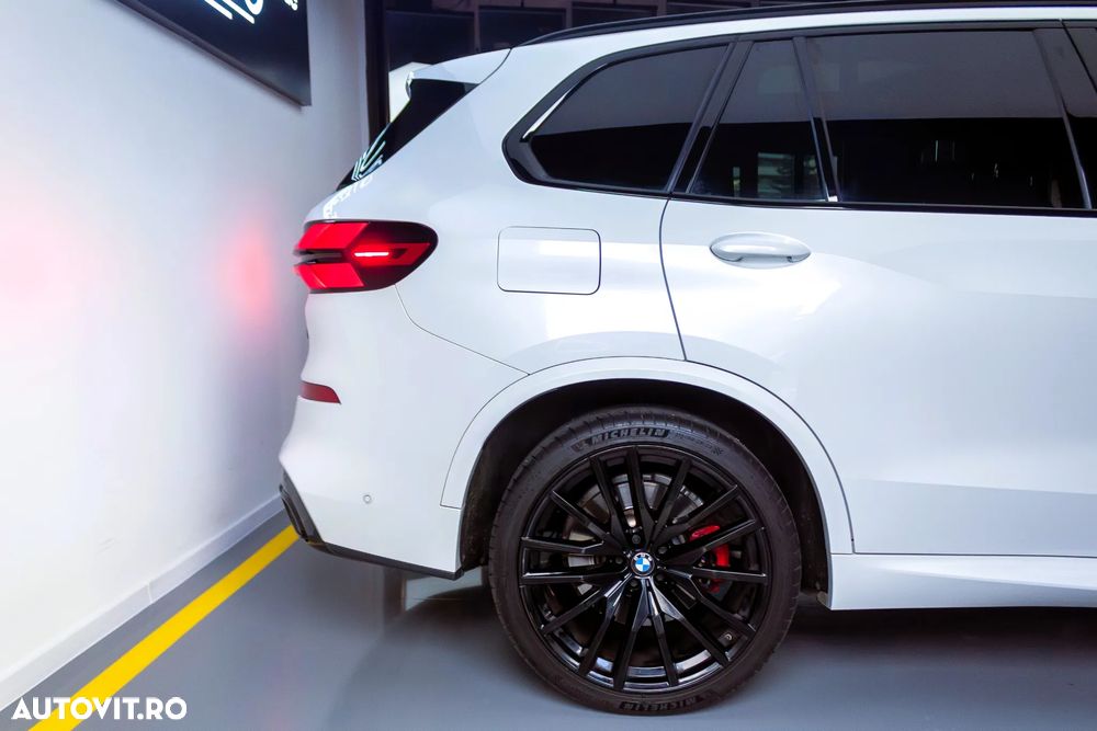 BMW X5 M 2023 — imagine 32
