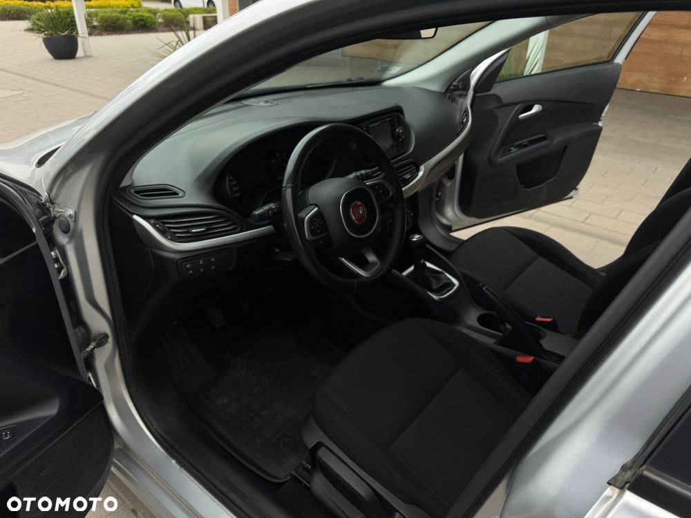 Fiat Tipo 1.4 T-Jet Lounge - 10