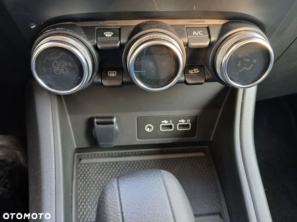 Renault Captur - 26
