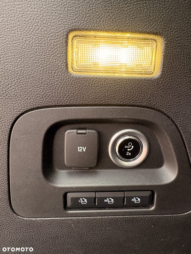 Ford S-Max 2.0 TDCi Titanium PowerShift - 21