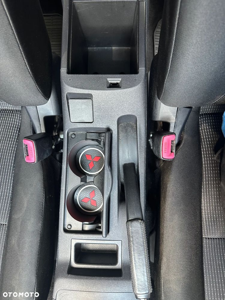 Mitsubishi Lancer - 13