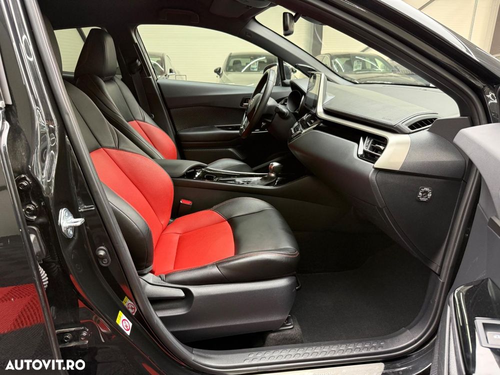 Toyota C-HR 1.8 HSD 122 CP 4x2 CVT C-ult Style bi-tone - 12