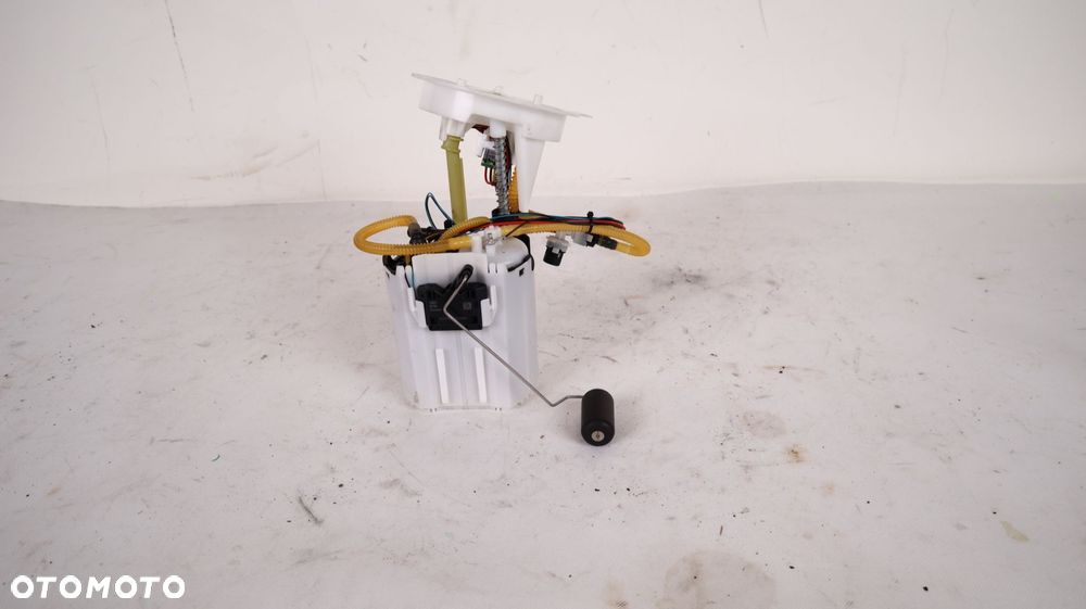 VOLVO XC90 II 2.0 T8 POMPA PALIWA 32203572