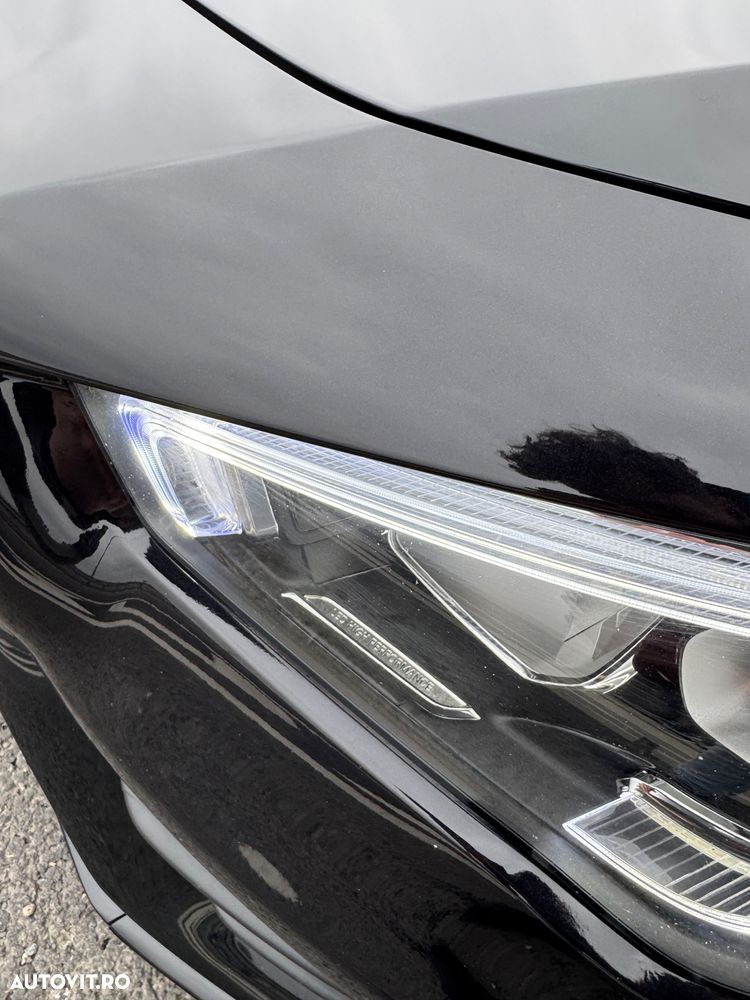 Mercedes-Benz CLA - 12