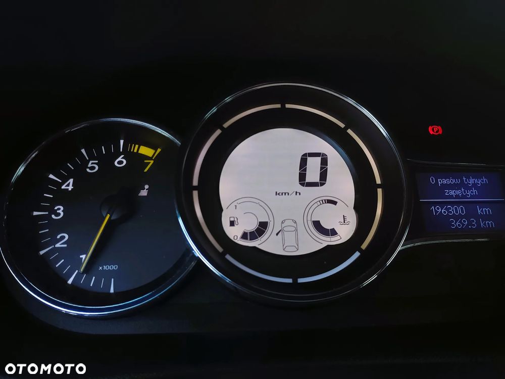 Renault Megane 1.6 16V 110 Paris - 8