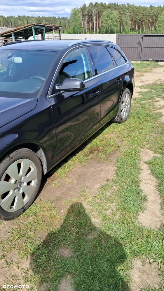 Audi A4 Avant 2.0 TDI - 10