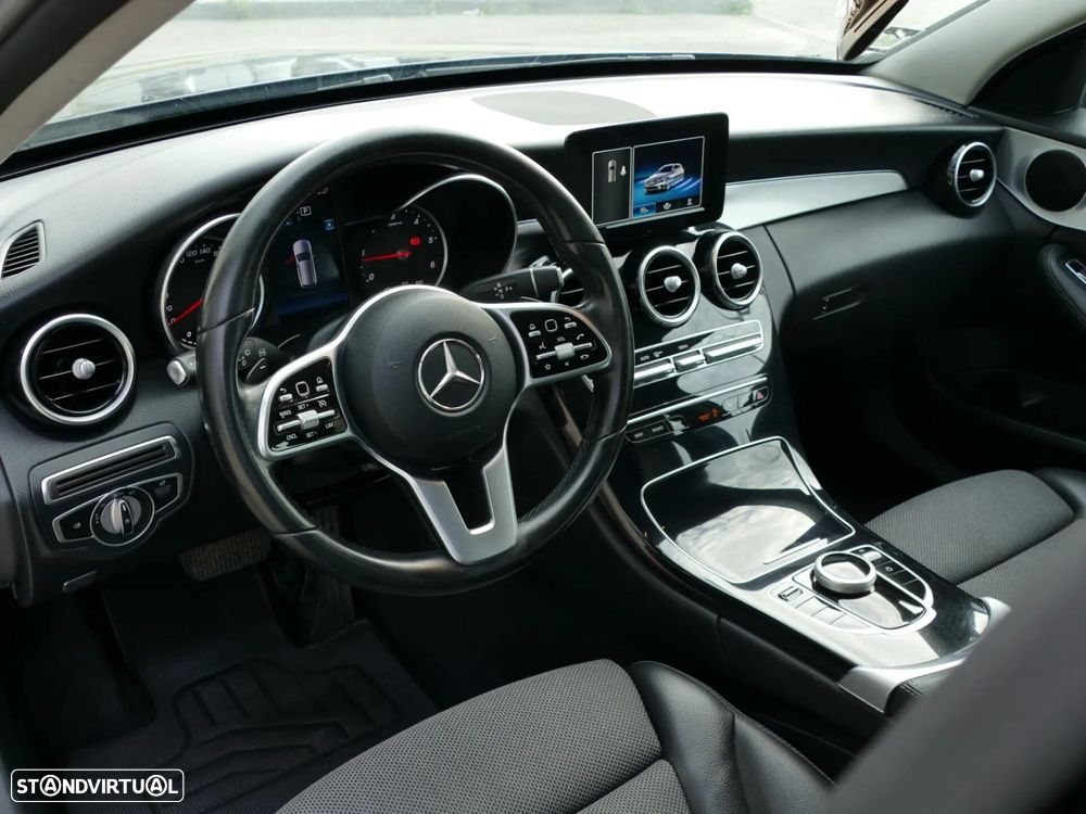 Mercedes-Benz C 200 - 23