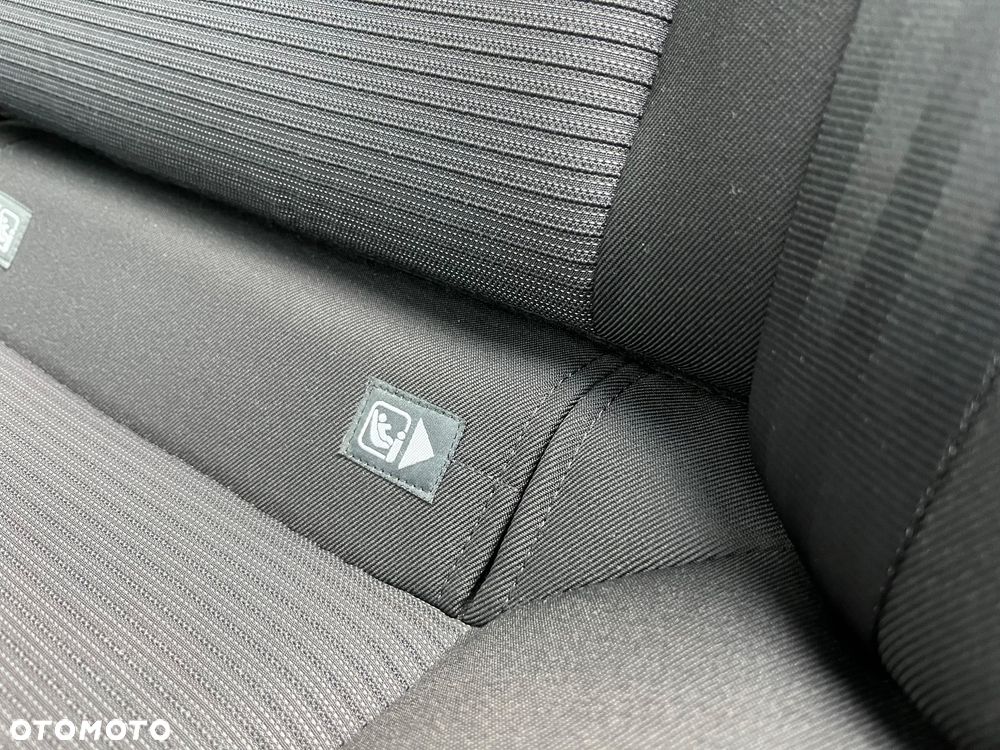 Toyota Avensis 2.0 D-4D Prestige - 24