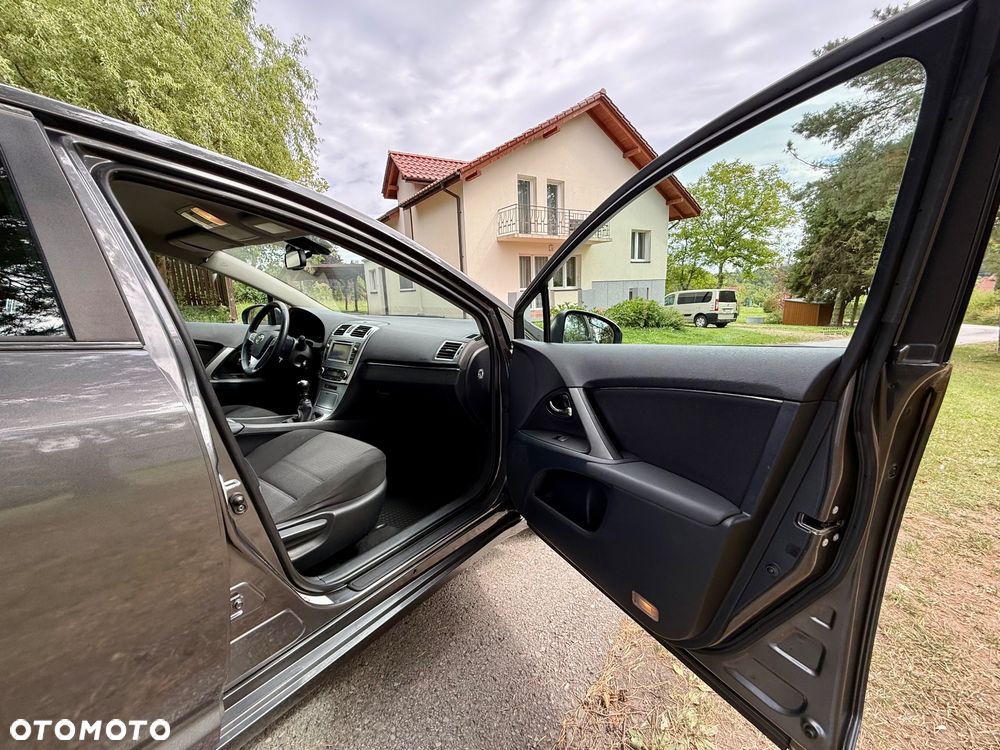 Toyota Avensis 2.2 D-4D Premium - 34