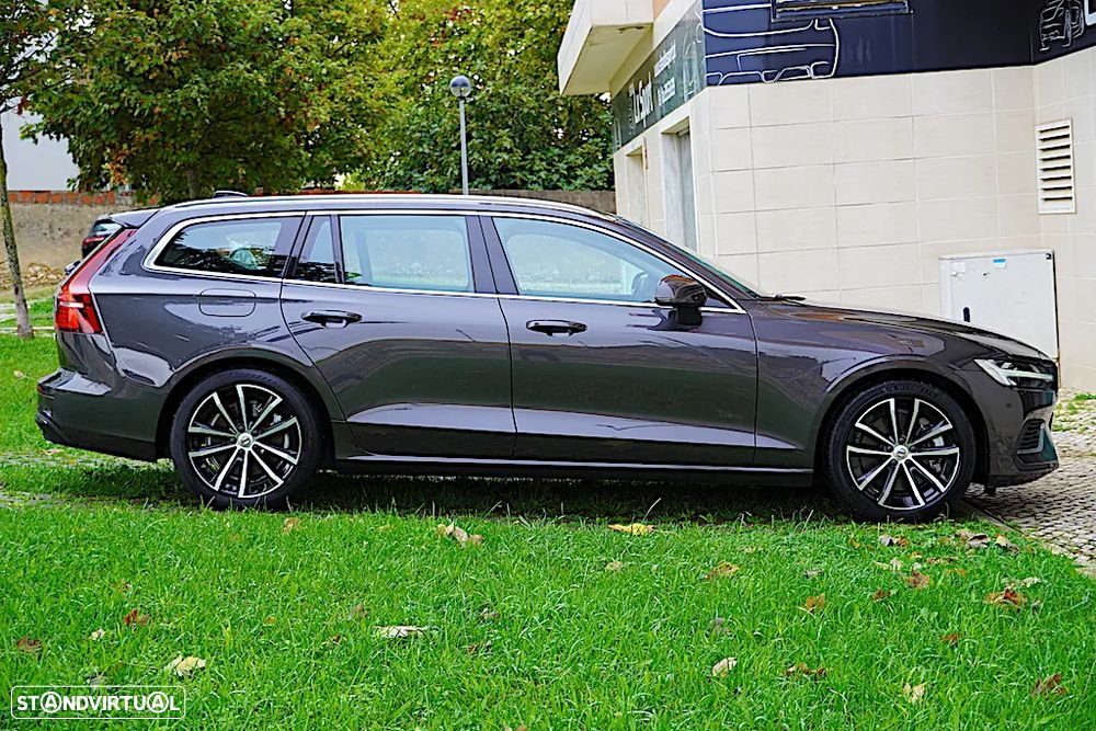 Volvo V60 2.0 T6 AWD TE Essential - 8
