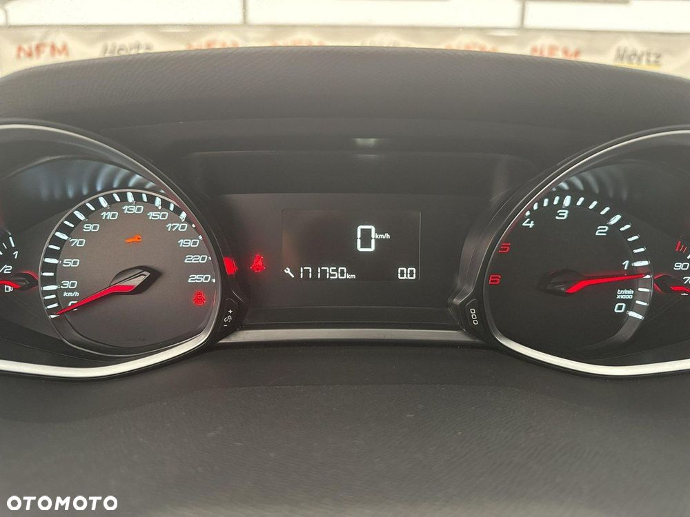 Peugeot 308 - 16