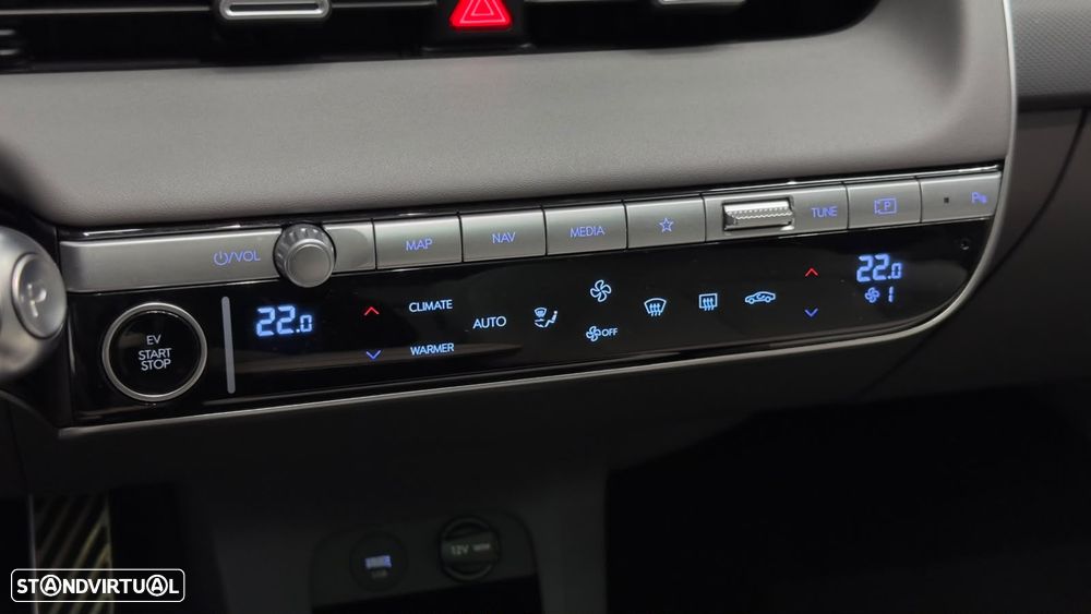 Hyundai Ioniq 5 77,4 kWh 4WD Uniq - 31