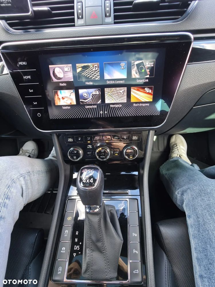 Skoda Superb 2.0 TSI 4x4 L&K DSG - 10