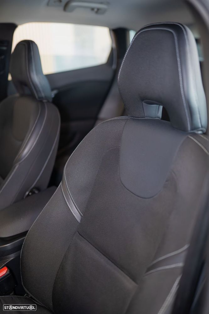 Volvo V40 2.0 D2 Momentum - 19