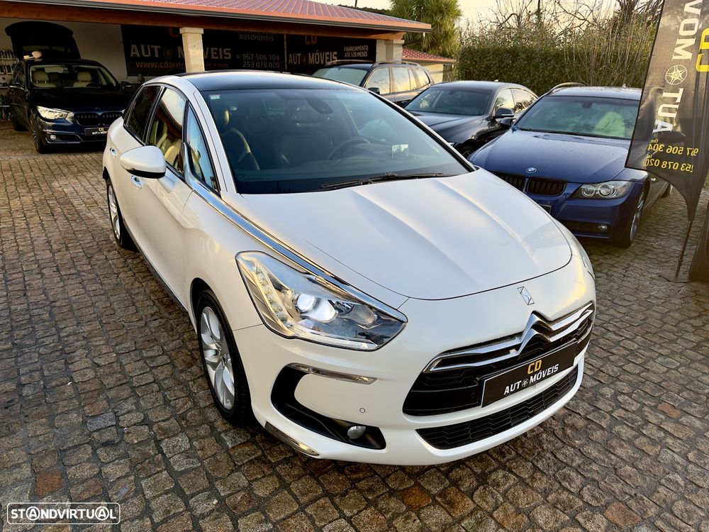 Citroën DS5 e-HDi 115 EGS6 SoChic - 26