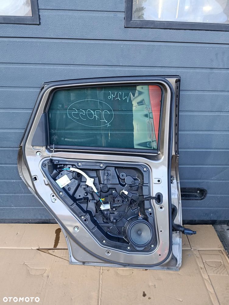 MERCEDES B KLASA W246 DRZWI LEWE TYŁ TYLNE EUROPA - 2