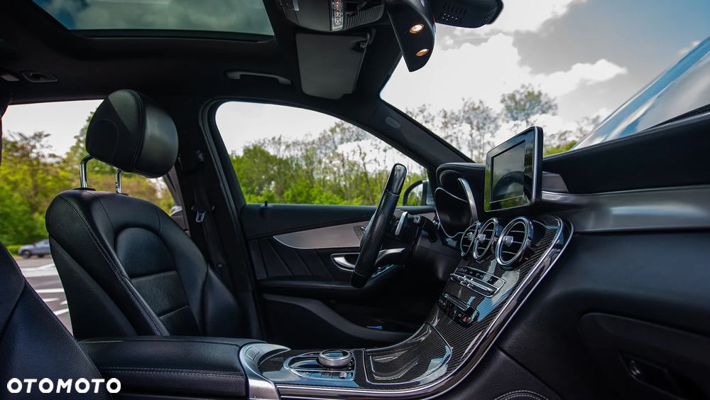 Mercedes-Benz GLC - 9